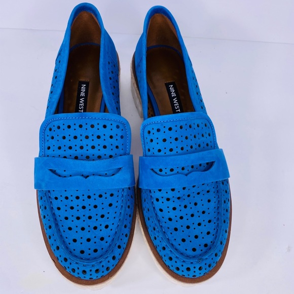 Women’s shoes - Picture 2 of 4